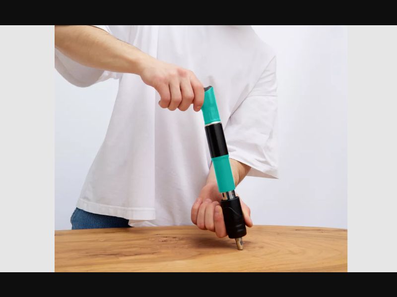 Pneumatic nail gun